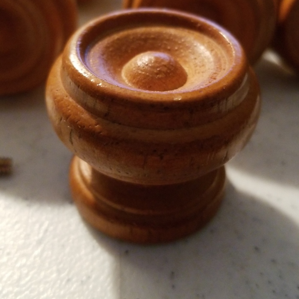 Wooden knobs - Picture 2 of 2